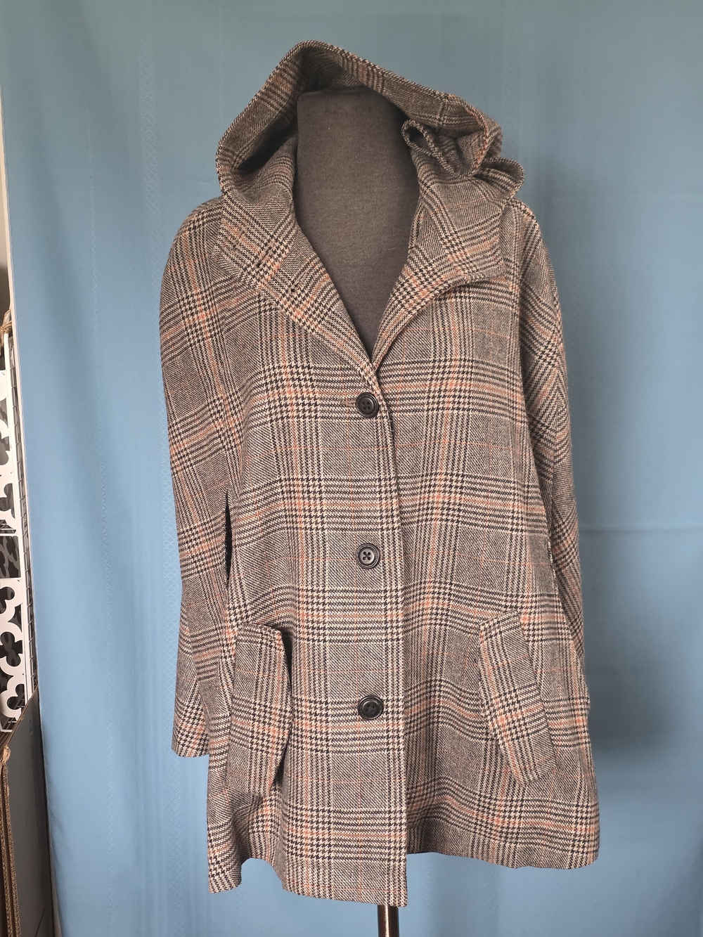 BB Dakota Calhoun Plaid Hooded Cape Coat Wool Blend Medium M Fall Layering